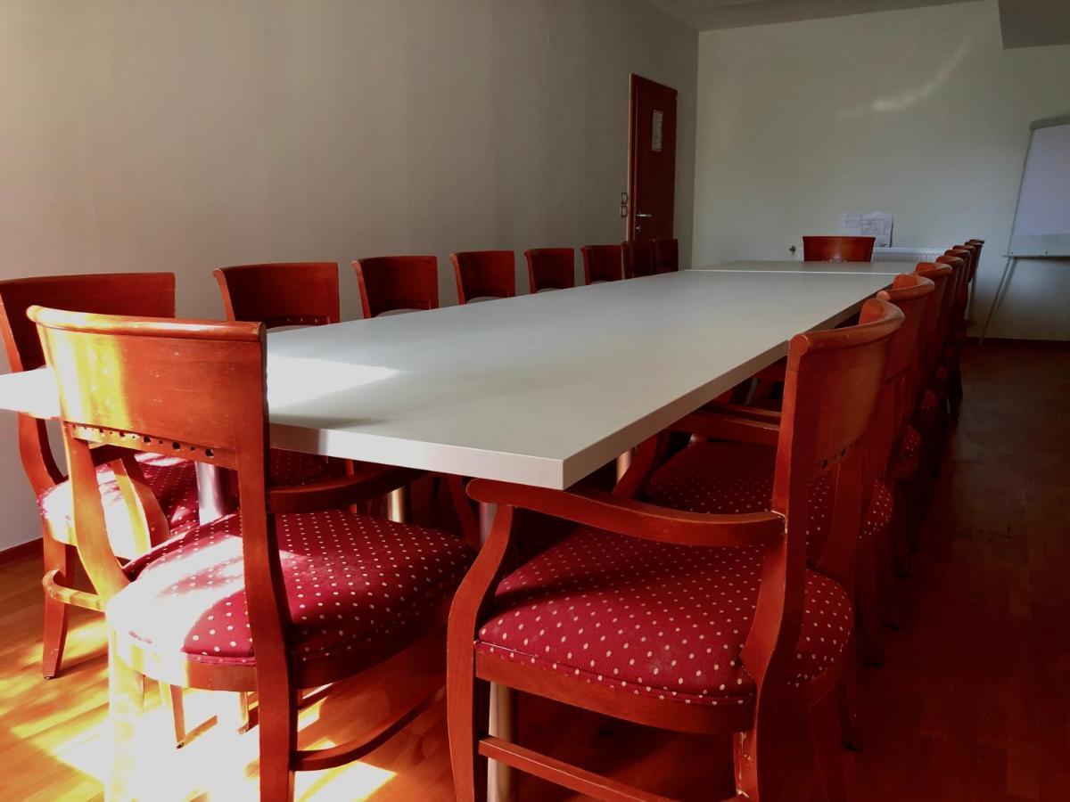 Hotel Medno Bagian luar foto