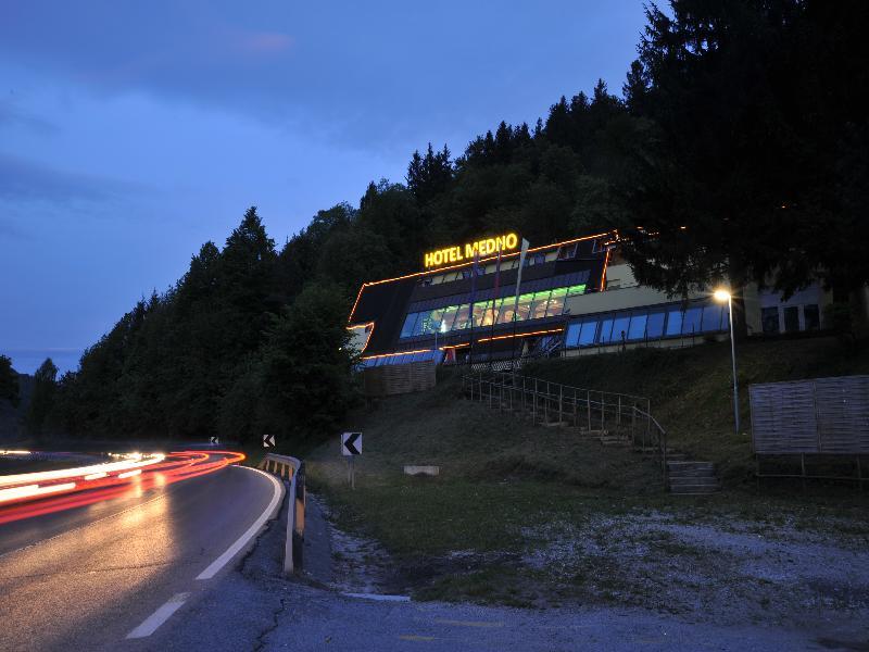 Hotel Medno Bagian luar foto